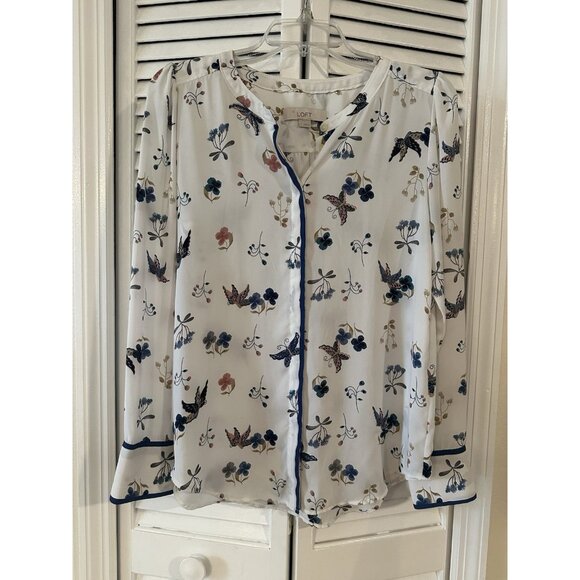 Loft Ann Taylor size small long sleeved blouse butterflies flowers Button Up - Picture 1 of 6